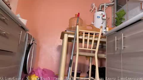 Luna Luuvz online show from June 21, 2026, 3:31 am