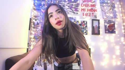 LUNA MCCOY online show from December 16, 2024, 2:25 am