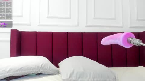 Snapshot of luna_monroe_ chatting on January 3, 2025, 10:41 am     online show from January 3, 2025, 10:41 am