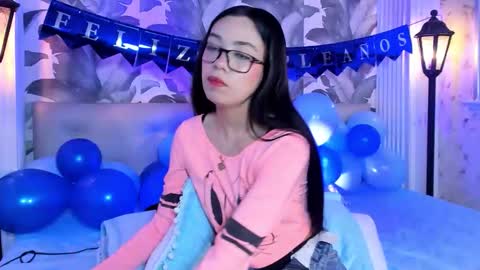 Luna Morgan online show from September 19, 2025, 3:19 am