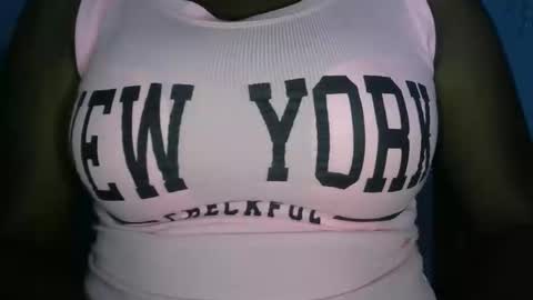 Snapshot of luna_naughty22 chatting on January 18, 2026, 5:28 pm luna online show from January 18, 2026, 5:28 pm