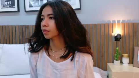 LUNA  online show from January 19, 2026, 1:26 pm