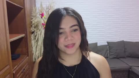 luna_rousse26 online show from June 1, 2026, 12:29 pm