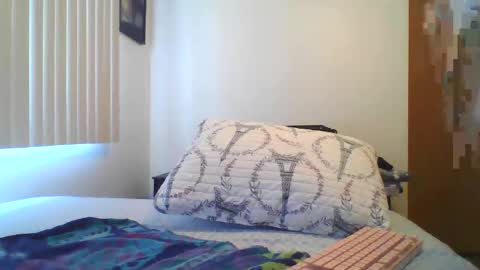 Luna Samosienko online show from May 4, 2026, 5:31 pm