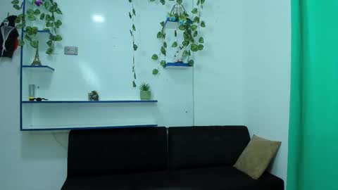 luna_sexx_hot online show from March 9, 2026, 1:15 pm