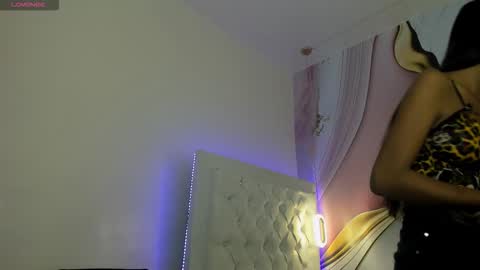 luna online show from November 19, 2025, 11:43 am