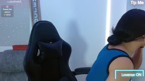 luna_starr69 online show from February 2, 2026, 12:48 pm