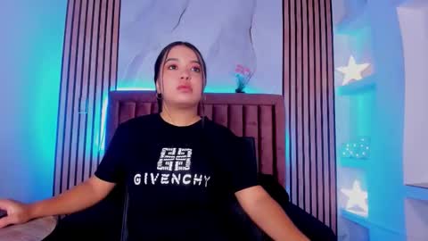 Snapshot of luna_sweeett_ chatting on October 23, 2025, 12:15 pm Luna online show from October 23, 2025, 12:15 pm