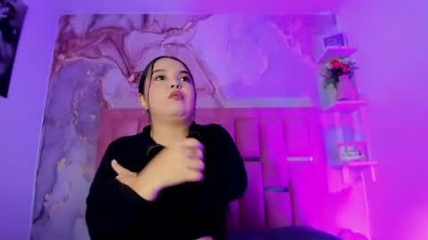 Snapshot of luna_sweeett_ chatting on July 7, 2026, 1:37 pm Luna online show from July 7, 2026, 1:37 pm