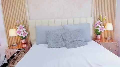 Luna Taylors online show from October 6, 2025, 11:18 am