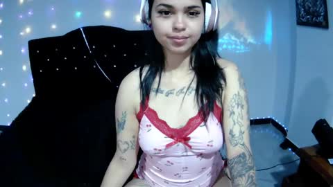 Snapshot of luna_velvet7 chatting on May 24, 2026, 11:10 pm luna_velvet7 online show from May 24, 2026, 11:10 pm