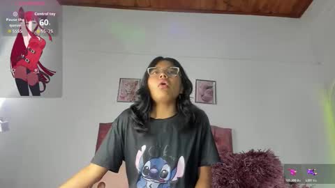 luna_velveth1 online show from March 16, 2026, 2:28 am