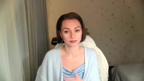 lunaa_bluee online show from January 16, 2026, 8:13 pm