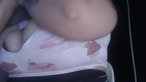 Snapshot of lunaa_milk chatting on October 18, 2025, 5:14 pm luna online show from October 18, 2025, 5:14 pm