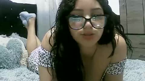 lunaa_sub online show from January 24, 2025, 9:37 pm