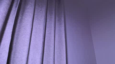 Luna online show from January 21, 2025, 4:32 am