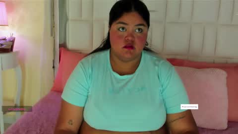 lunaablaze online show from November 8, 2025, 12:38 pm