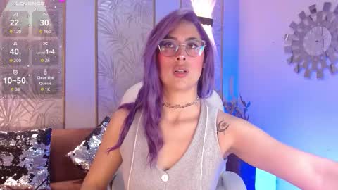 Snapshot of lunaagrey_ chatting on November 11, 2025, 3:06 am Luna online show from November 11, 2025, 3:06 am