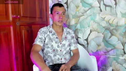 LunaAndAxeel online show from September 13, 2025, 7:46 pm