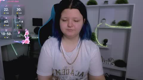 Luna online show from April 4, 2026, 6:22 am