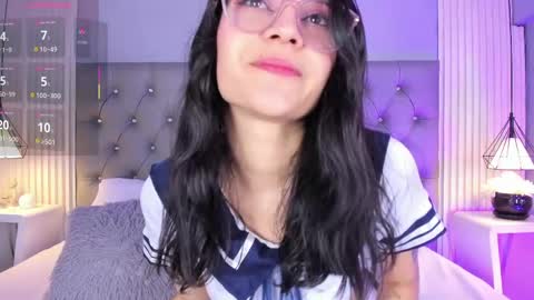 Luna  online show from May 11, 2026, 5:21 pm
