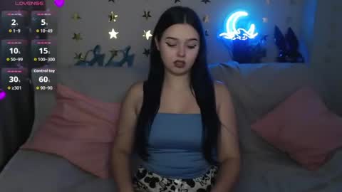 Luna online show from August 1, 2026, 5:01 pm