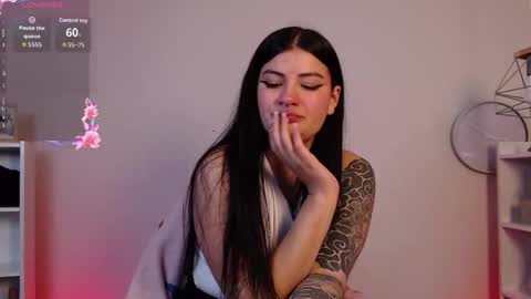 Luna Clarx online show from January 19, 2026, 12:09 pm