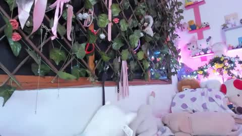 Snapshot of lunacristal_moon chatting on December 4, 2024, 9:57 pm lunacristal_moon online show from December 4, 2024, 9:57 pm