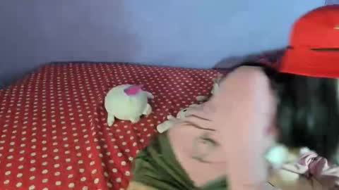 Snapshot of lunacristal_moon chatting on April 17, 2026, 3:20 am lunacristal_moon online show from April 17, 2026, 3:20 am