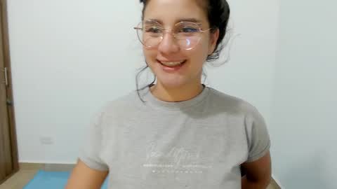 Snapshot of lunadaddy33 chatting on December 15, 2024, 12:40 am My name is luna Lovense is active my orgasms in your hands Give me more pleasure and make me cum PVT IS OPEN online show from December 15, 2024, 12:40 am
