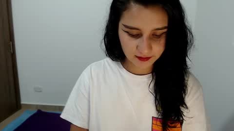 Snapshot of lunadaddy33 chatting on December 31, 2024, 2:19 am My name is luna Lovense is active my orgasms in your hands Give me more pleasure and make me cum PVT IS OPEN online show from December 31, 2024, 2:19 am