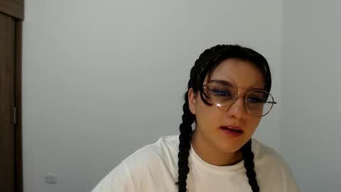 Snapshot of lunadaddy33 chatting on January 1, 2025, 1:26 am My name is luna Lovense is active my orgasms in your hands Give me more pleasure and make me cum PVT IS OPEN online show from January 1, 2025, 1:26 am