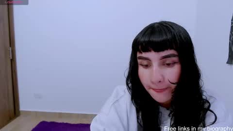 Snapshot of lunadaddy33 chatting on February 12, 2025, 7:24 pm My name is luna Lovense is active my orgasms in your hands Give me more pleasure and make me cum PVT IS OPEN online show from February 12, 2025, 7:24 pm