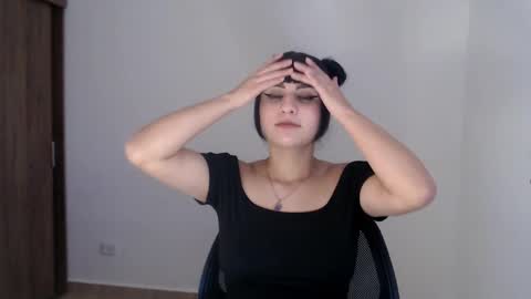 Snapshot of lunadaddy33 chatting on February 25, 2025, 7:14 pm My name is luna Lovense is active my orgasms in your hands Give me more pleasure and make me cum PVT IS OPEN online show from February 25, 2025, 7:14 pm