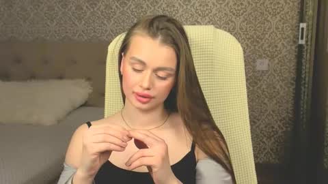 Sophie online show from February 20, 2026, 12:05 pm