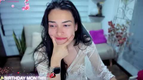 Luna online show from November 16, 2025, 1:55 am