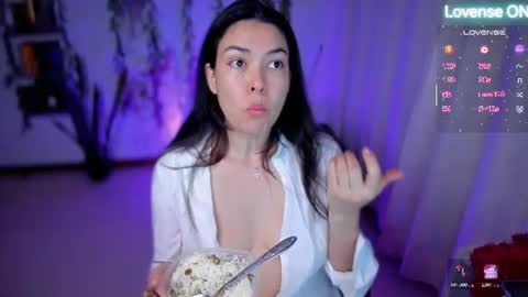 Luna online show from July 15, 2026, 5:02 am