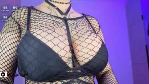 Luna online show from February 28, 2026, 4:46 am