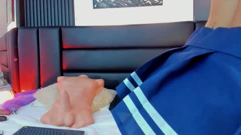 Luna Lenox  online show from November 28, 2025, 11:57 am