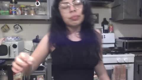 Snapshot of lunamivida chatting on March 10, 2025, 3:23 am karazorel online show from March 10, 2025, 3:23 am