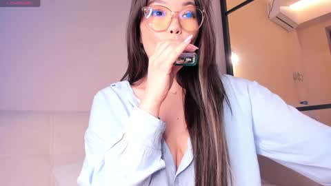 Snapshot of lunaonekiss chatting on December 8, 2024, 1:25 pm Aisha online show from December 8, 2024, 1:25 pm