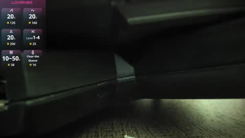 Snapshot of lunaonekiss chatting on September 22, 2025, 7:05 pm Aisha online show from September 22, 2025, 7:05 pm