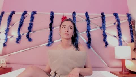 Luna Page online show from December 28, 2024, 8:36 pm