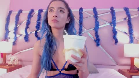 Luna Page online show from December 30, 2024, 2:08 pm