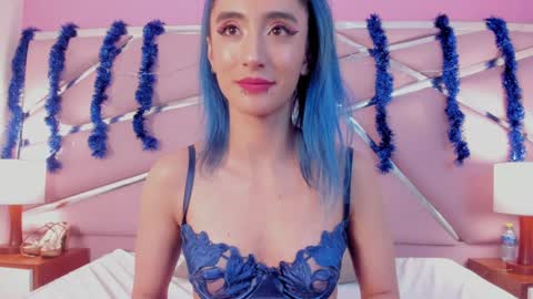 Luna Page online show from January 5, 2025, 2:08 pm