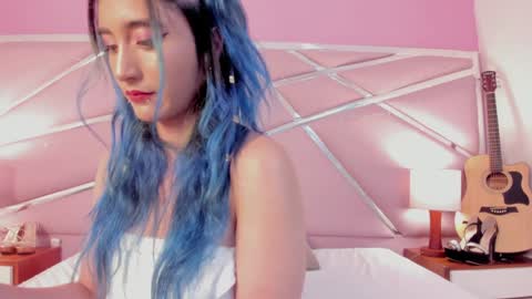 Luna Page online show from January 14, 2025, 2:22 pm