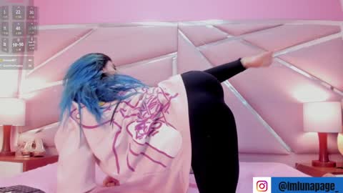 Luna Page online show from January 18, 2025, 2:33 pm