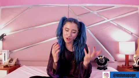 Luna Page online show from February 6, 2025, 4:36 pm