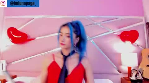 Luna Page online show from February 18, 2025, 2:06 pm