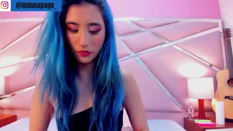Luna Page online show from February 20, 2025, 2:46 pm